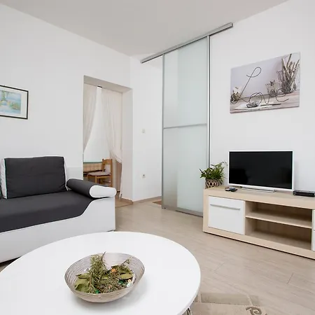 Apartman Garden *