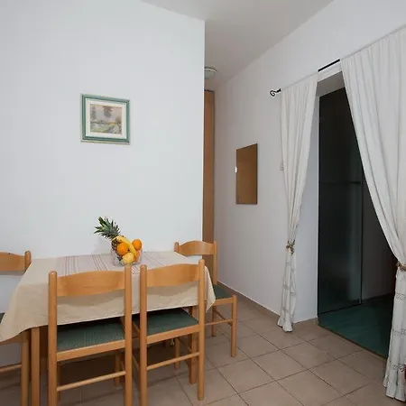 Apartament Garden *