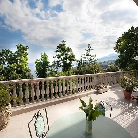 Green Garden *