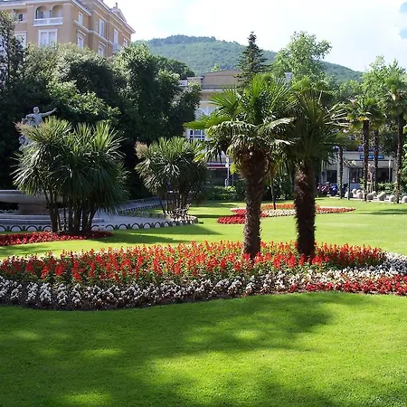 Green Garden